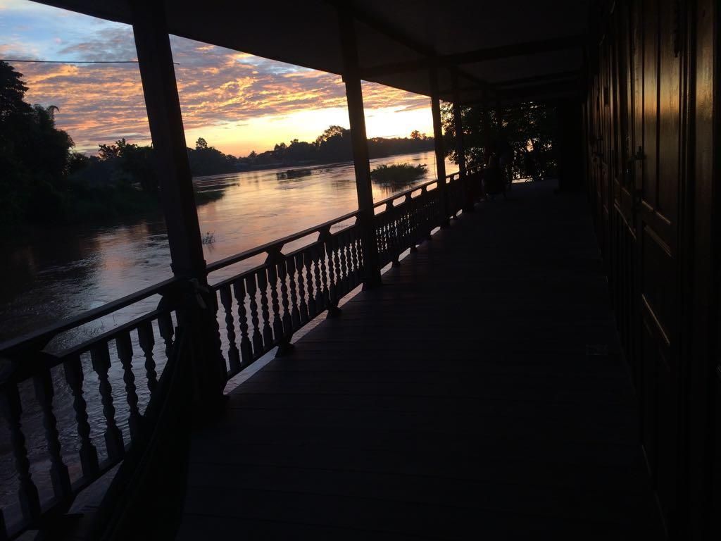 Riverside Bungalow Hotel ดอนเดด ภายนอก รูปภาพ