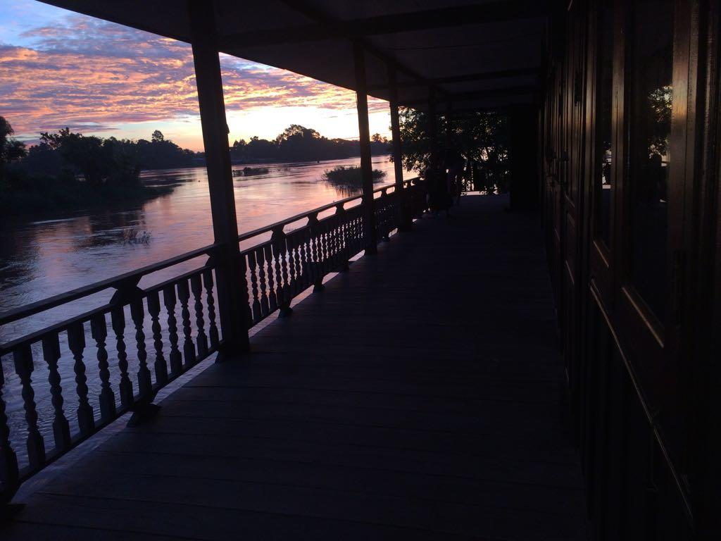 Riverside Bungalow Hotel ดอนเดด ภายนอก รูปภาพ